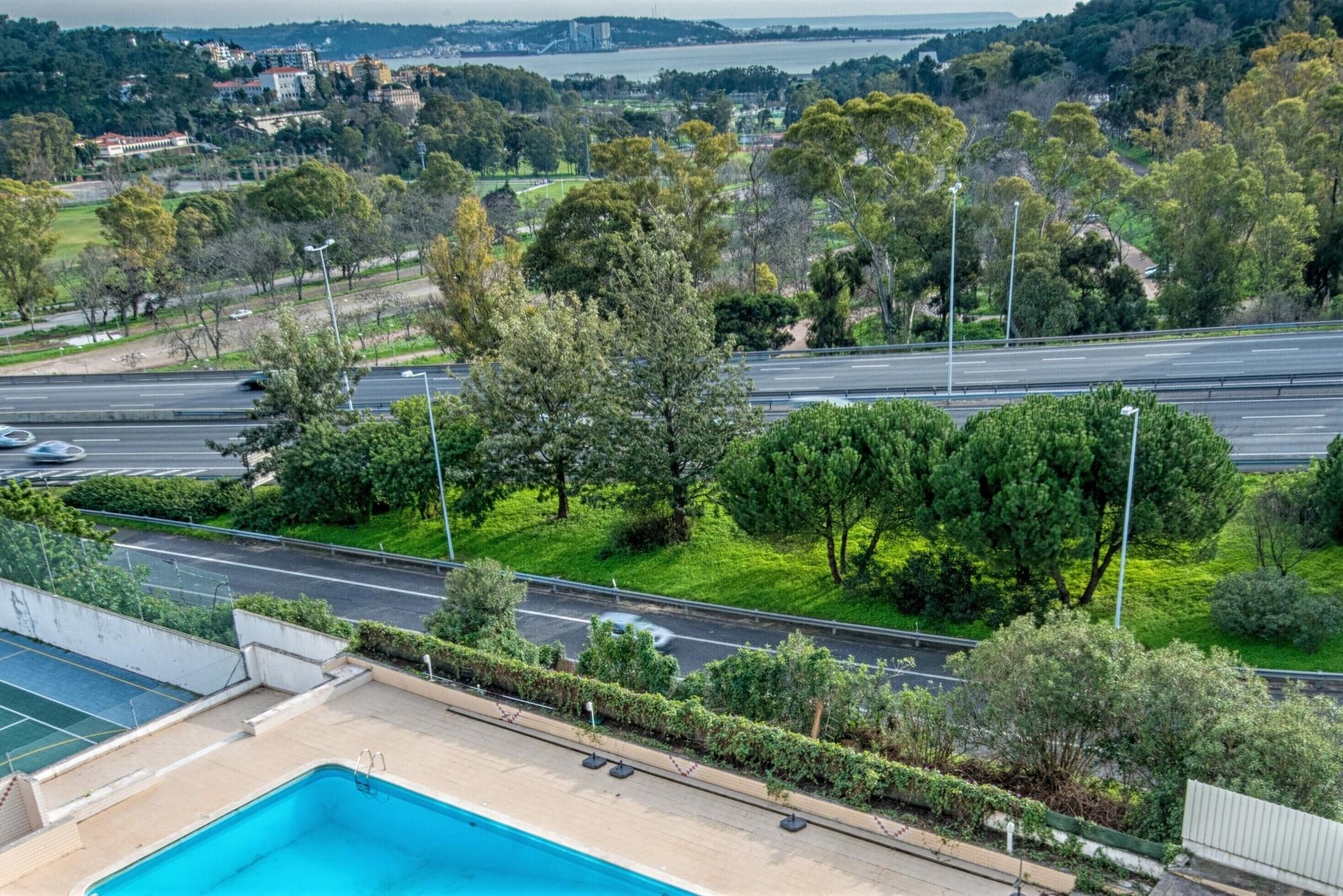 Amazonia Jamor Hotel Linda-a-Pastora Εξωτερικό φωτογραφία
